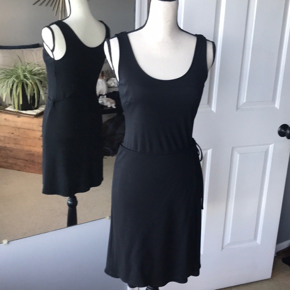Ann Taylor Sleeveless Wrap Dress Size 4 - Picture 8 of 8